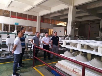 中國建材協會衛浴分會領導一行蒞臨益高參觀指導